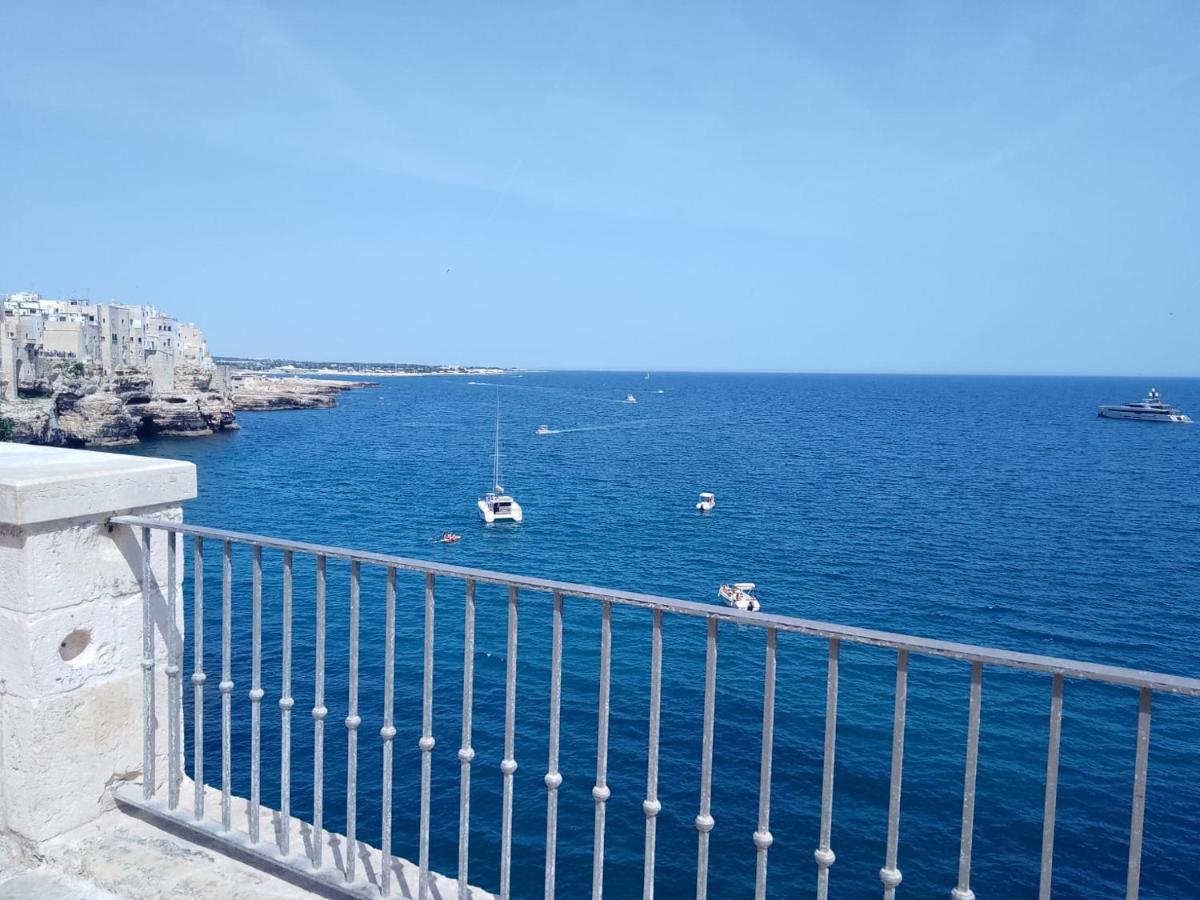 Dimora Cieli Di Dante 17 Apartment Полиняно а Маре Екстериор снимка
