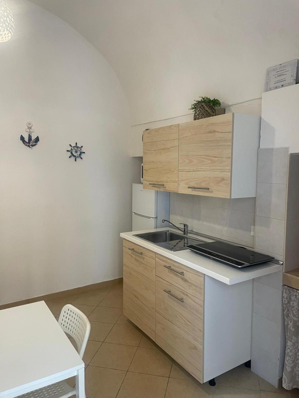 Dimora Cieli Di Dante 17 Apartment Полиняно а Маре Екстериор снимка