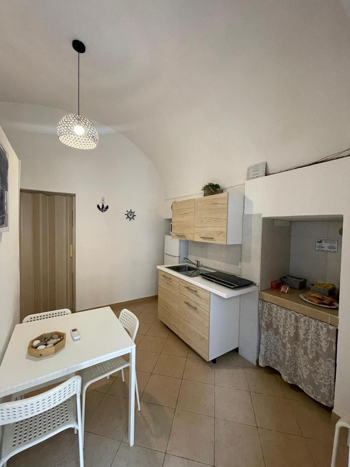 Dimora Cieli Di Dante 17 Apartment Полиняно а Маре Екстериор снимка