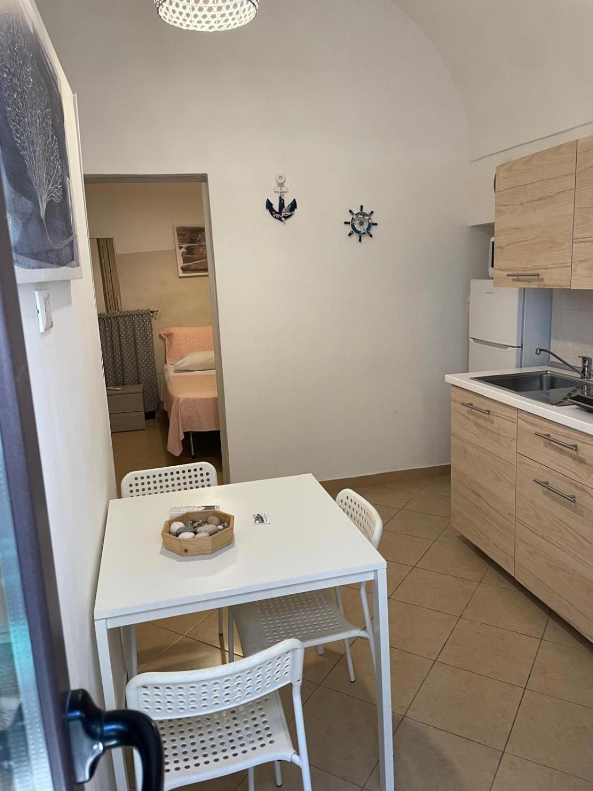 Dimora Cieli Di Dante 17 Apartment Полиняно а Маре Екстериор снимка